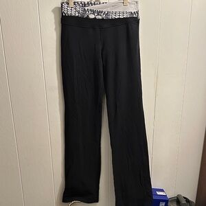 lululemon athletica Black Straight Leg yoga athleisure leggings